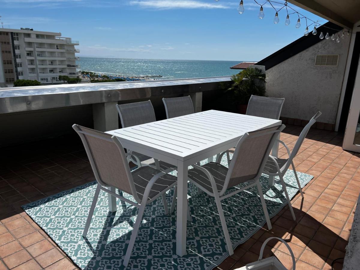 شقة Blue Moon Penthouse ليدو دي يسولو المظهر الخارجي الصورة